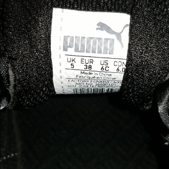 Youth Puma Sneakers - Picture 3 of 5